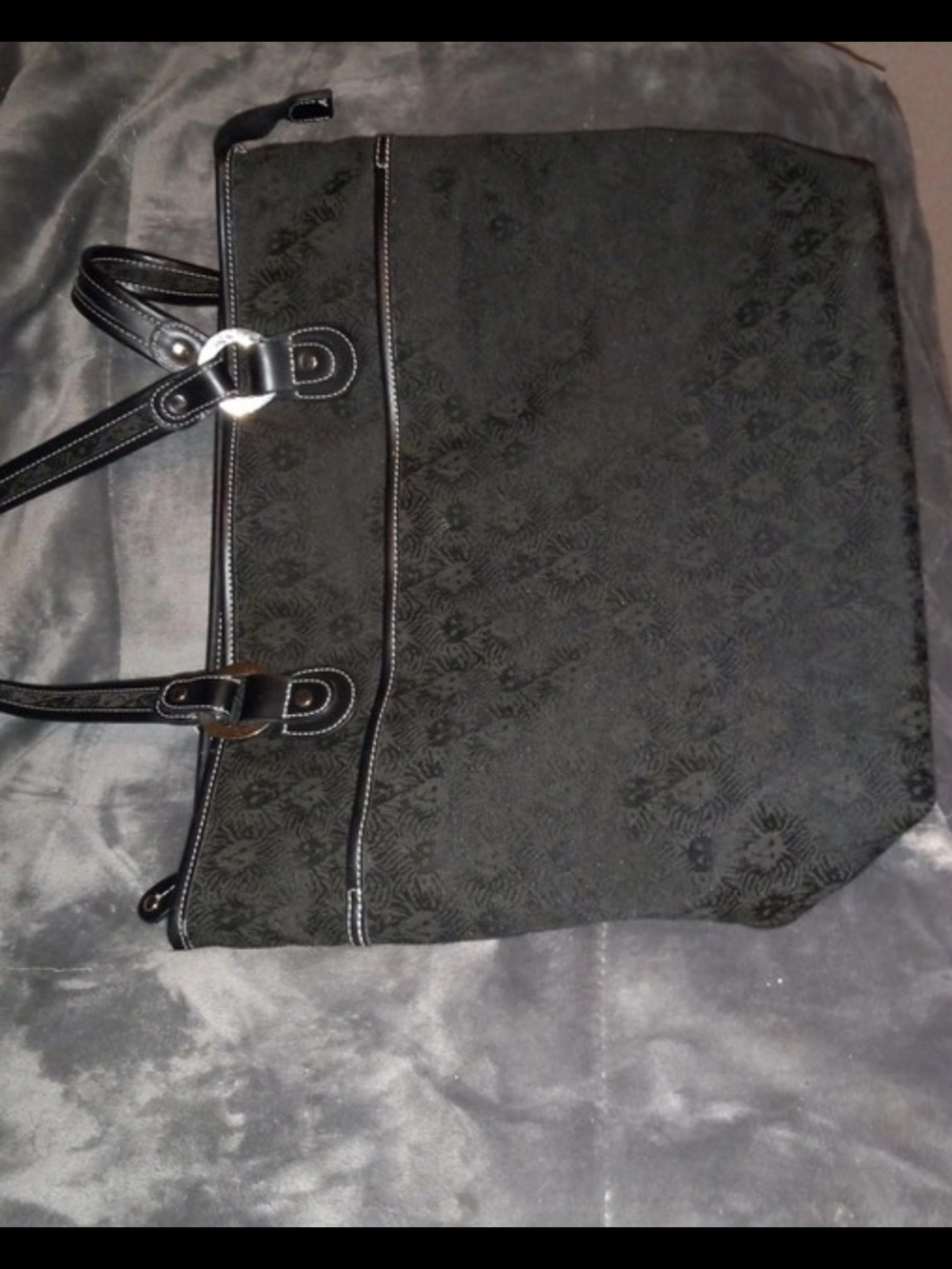 Classic Anne Klein Black/ Gray Tote Bag
